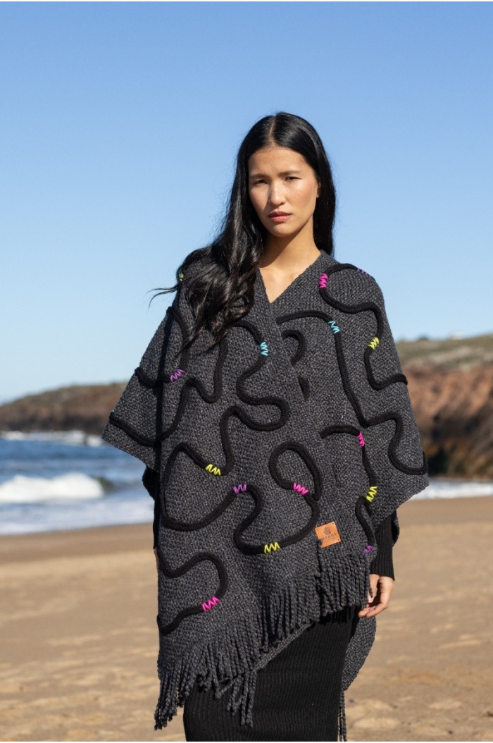 Poncho Tulua in Black 