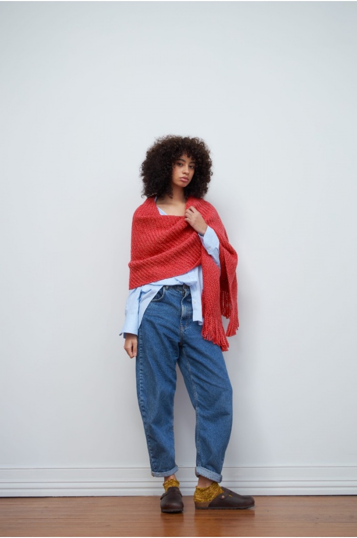 Shawl Huella in Red