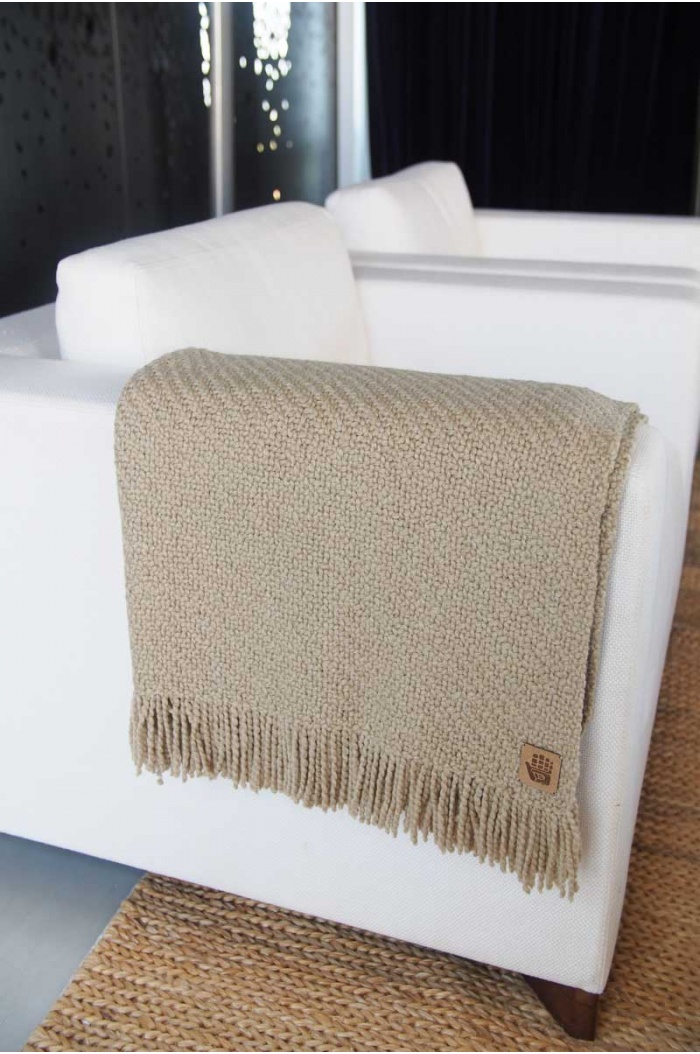 Huella Long Throw in Beige