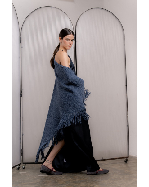 Fringed Wrap Huella in Blue 