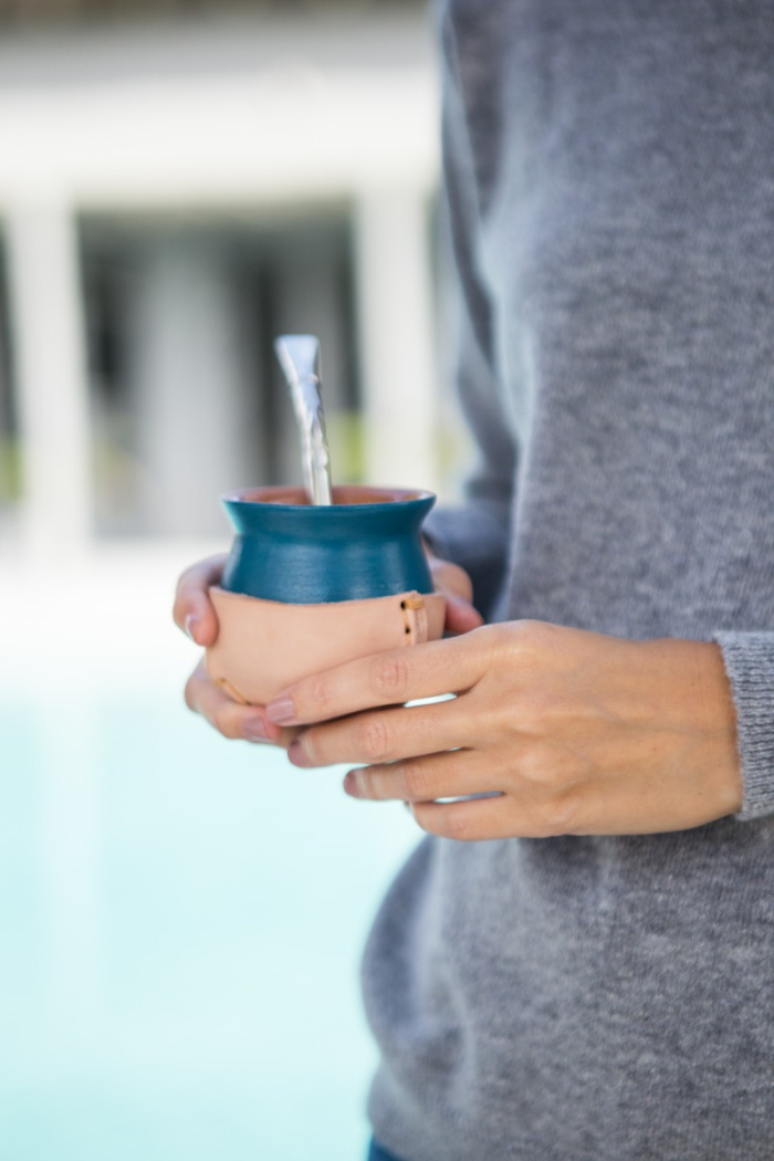 Small Ceramic Mate in Petroleum Blue with Leather Posamate