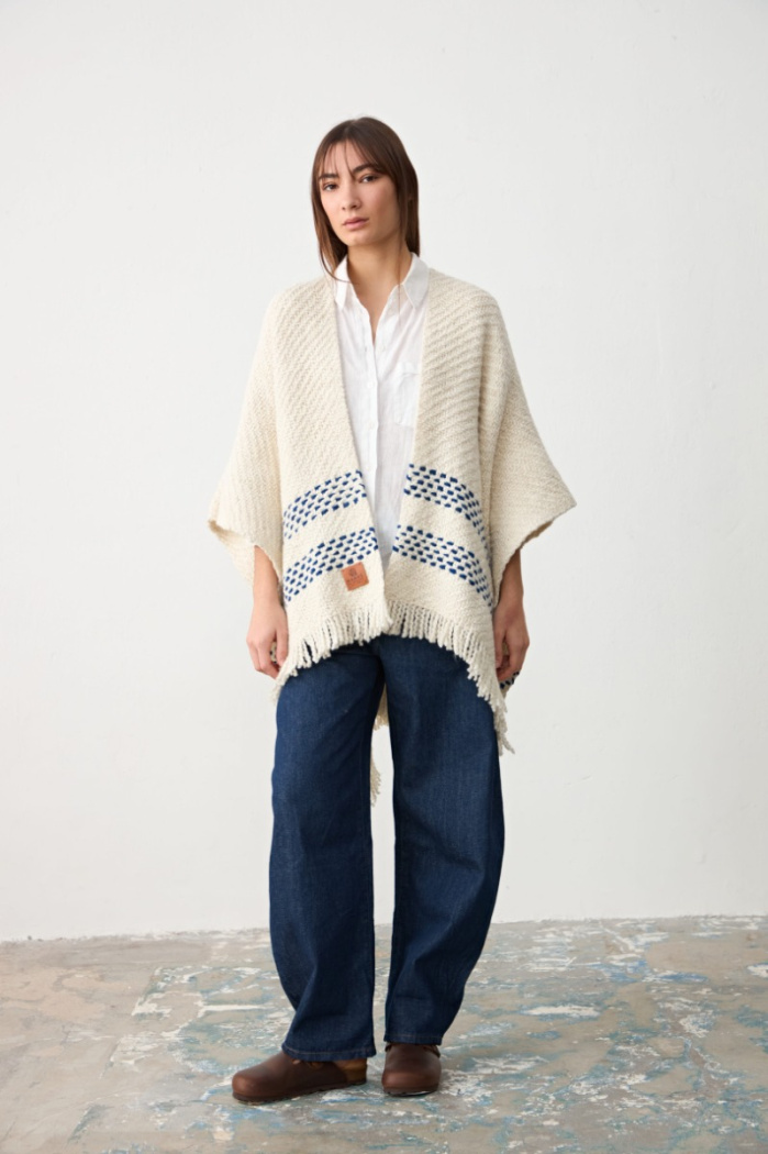 Poncho Uruguay Off White