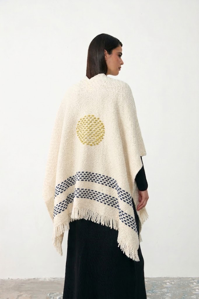 Poncho Uruguay Off White