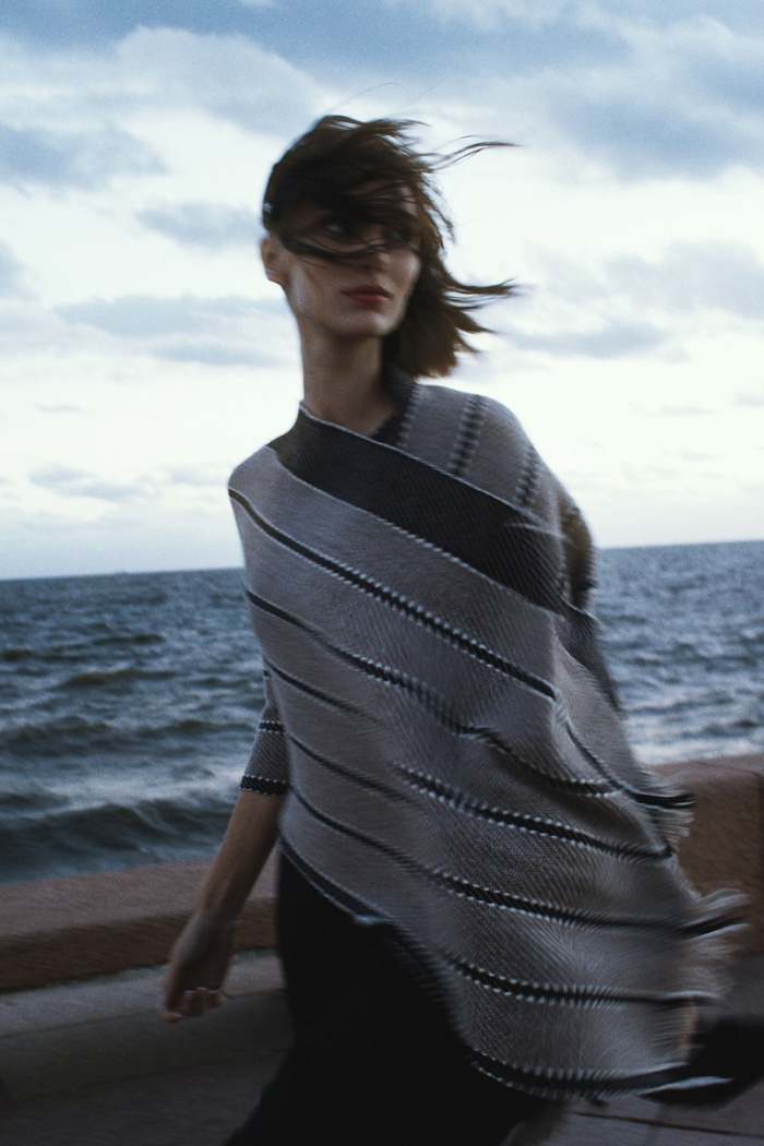 Poncho Punta Negra in Beige