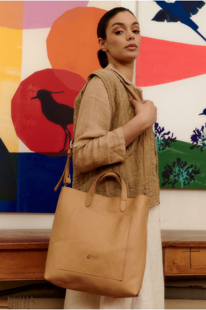 Big Cerezo Leather Tote in Light Brown
